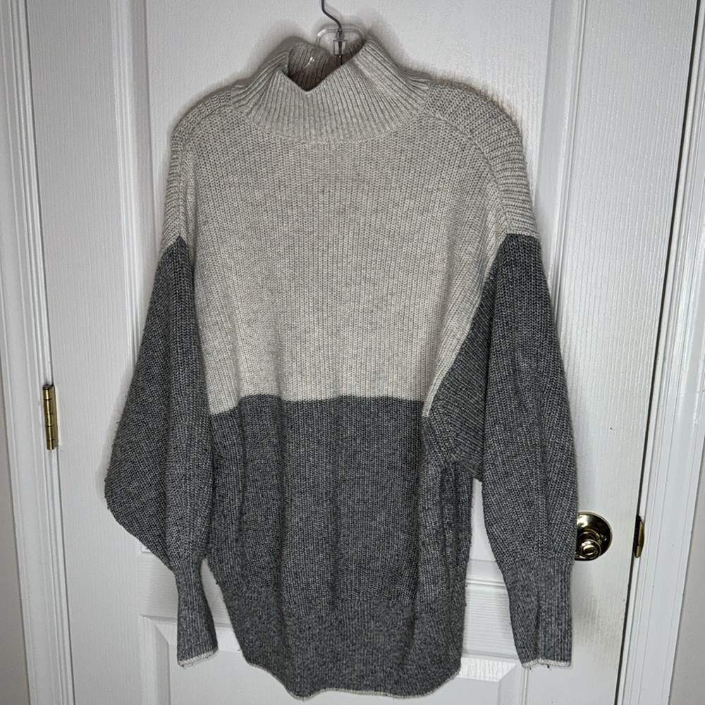 H&M Colorblock Mock Turtle Neck - image 2